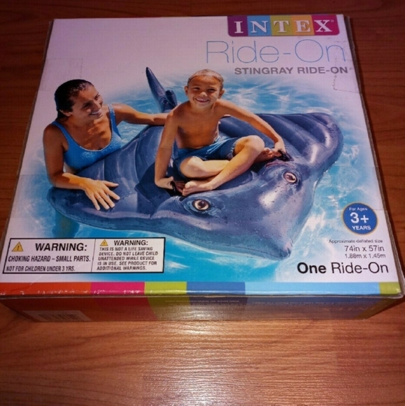 INTEX Ride-On STINGRAY Floaty 74"×57" - Picture 2 of 4